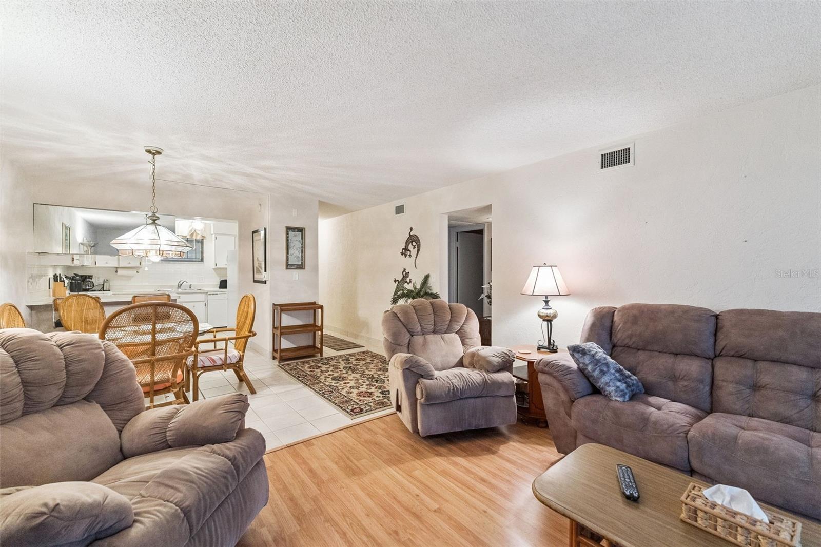 325 Wilder Blvd #103 Property Photo 11
