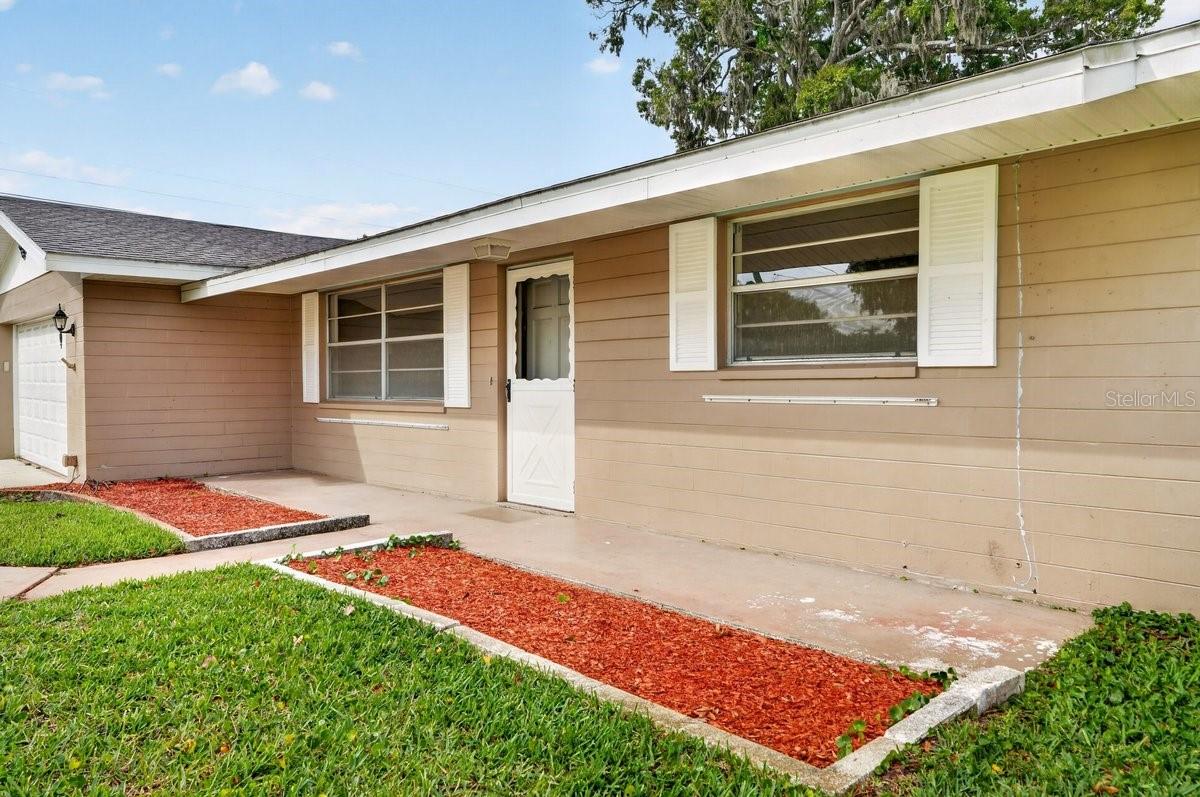 2342 Citrus Ave Property Photo 4