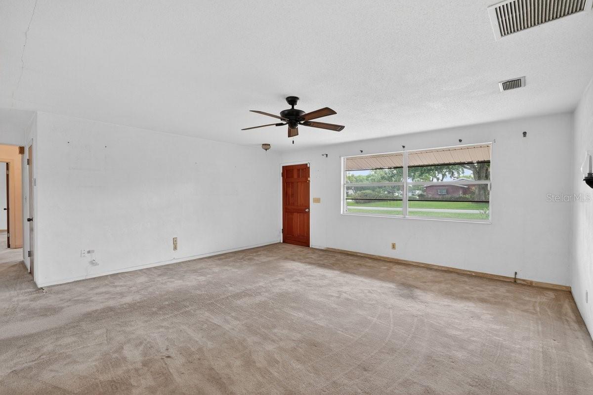 2342 Citrus Ave Property Photo 5