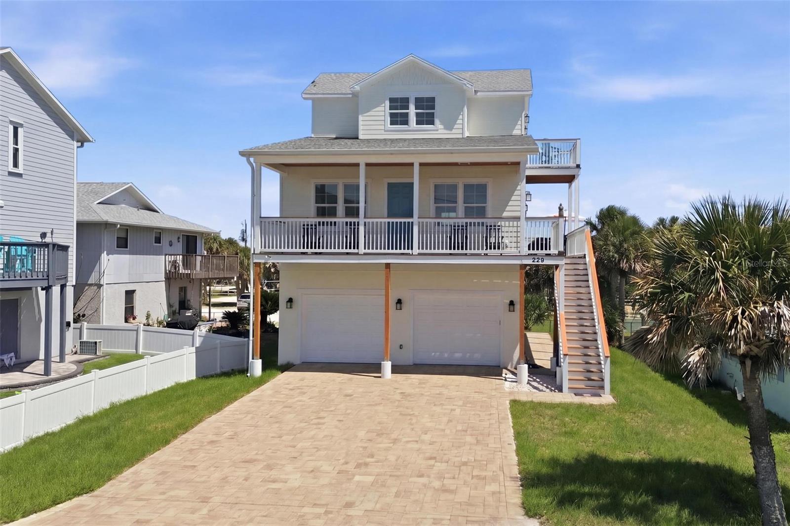 856 Ladyfish Ave Property Photo 2