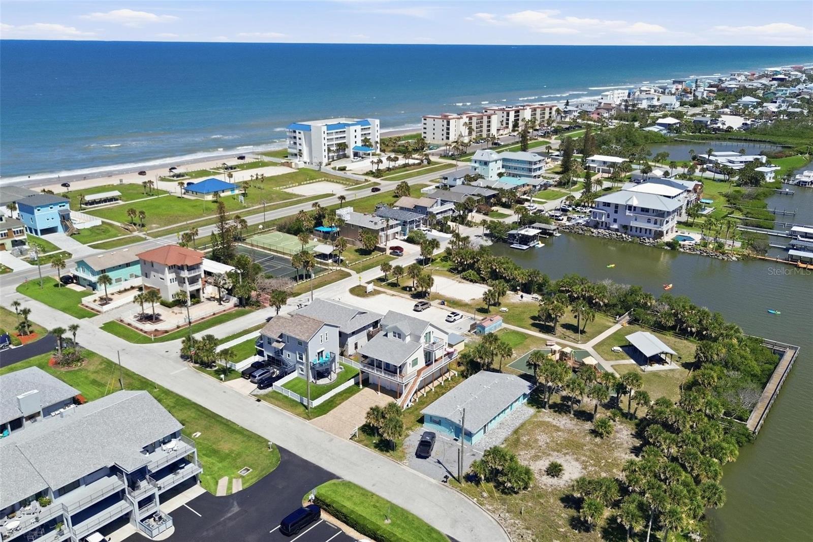 856 Ladyfish Ave Property Photo 4