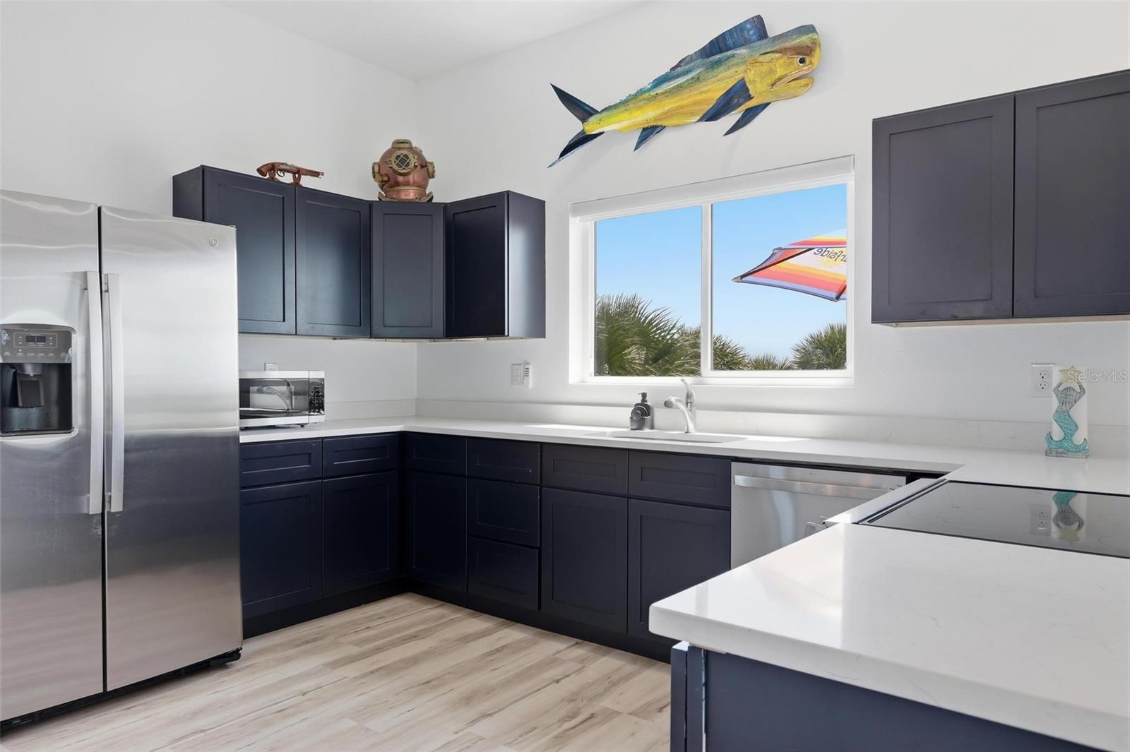 856 Ladyfish Ave Property Photo 8