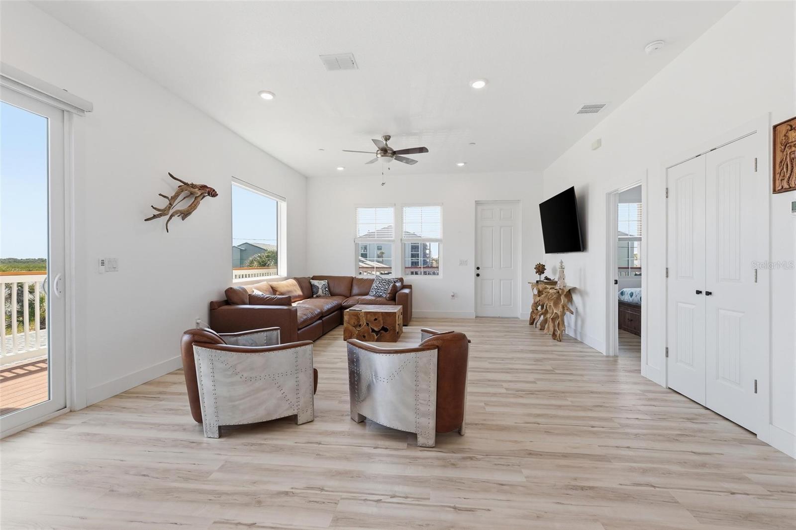 856 Ladyfish Ave Property Photo 10
