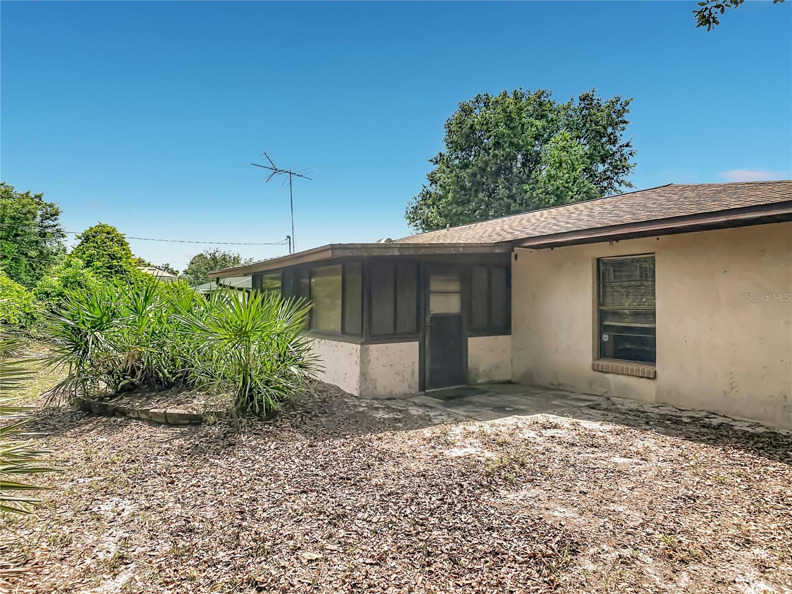 625 Brunswick Ter Property Photo 36