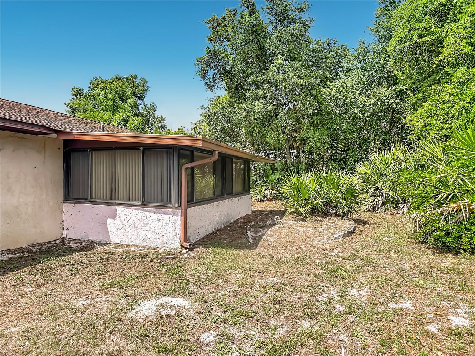 625 Brunswick Ter Property Photo 37