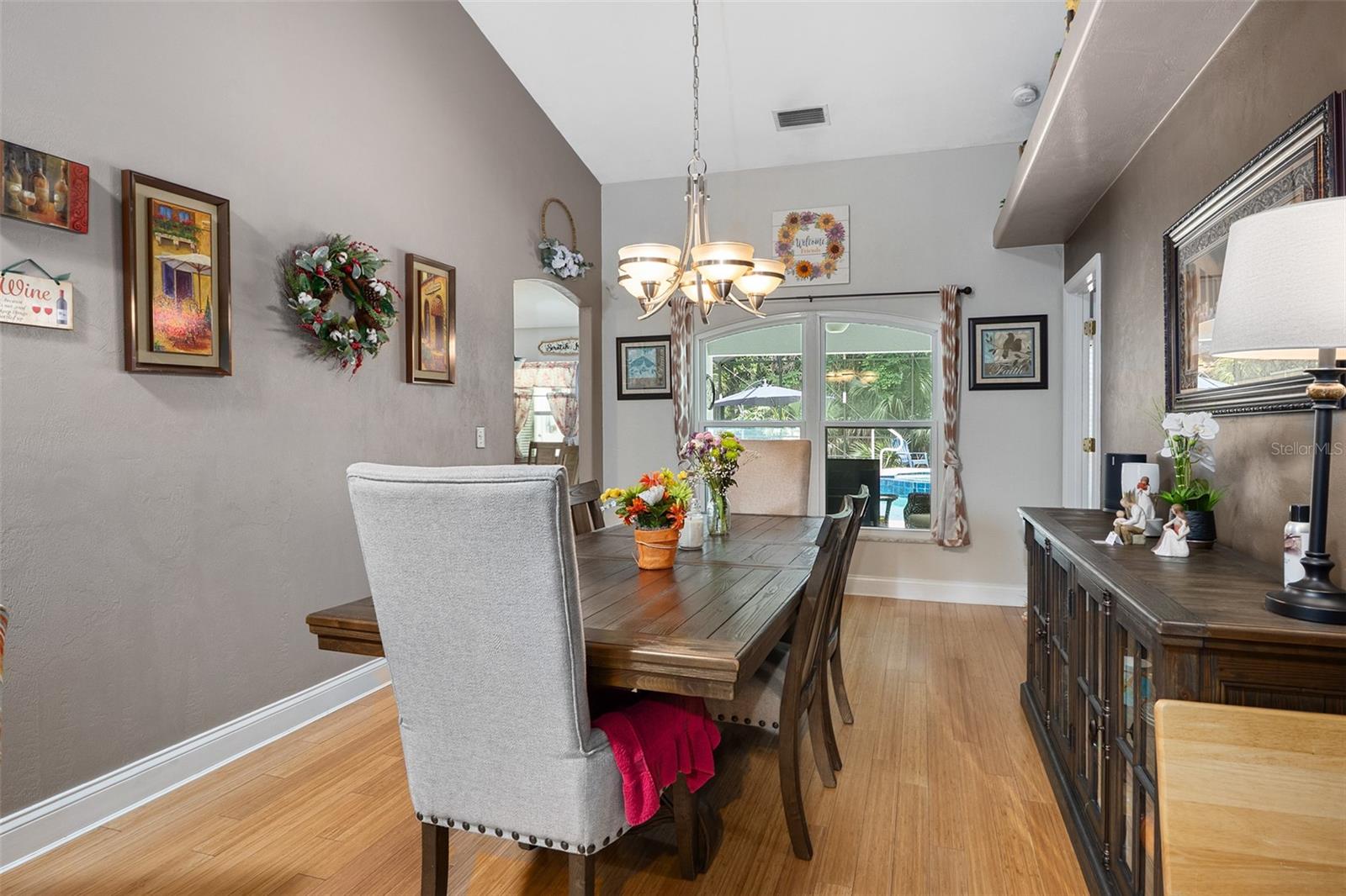 10 Cotton Mill Ct Property Photo 17