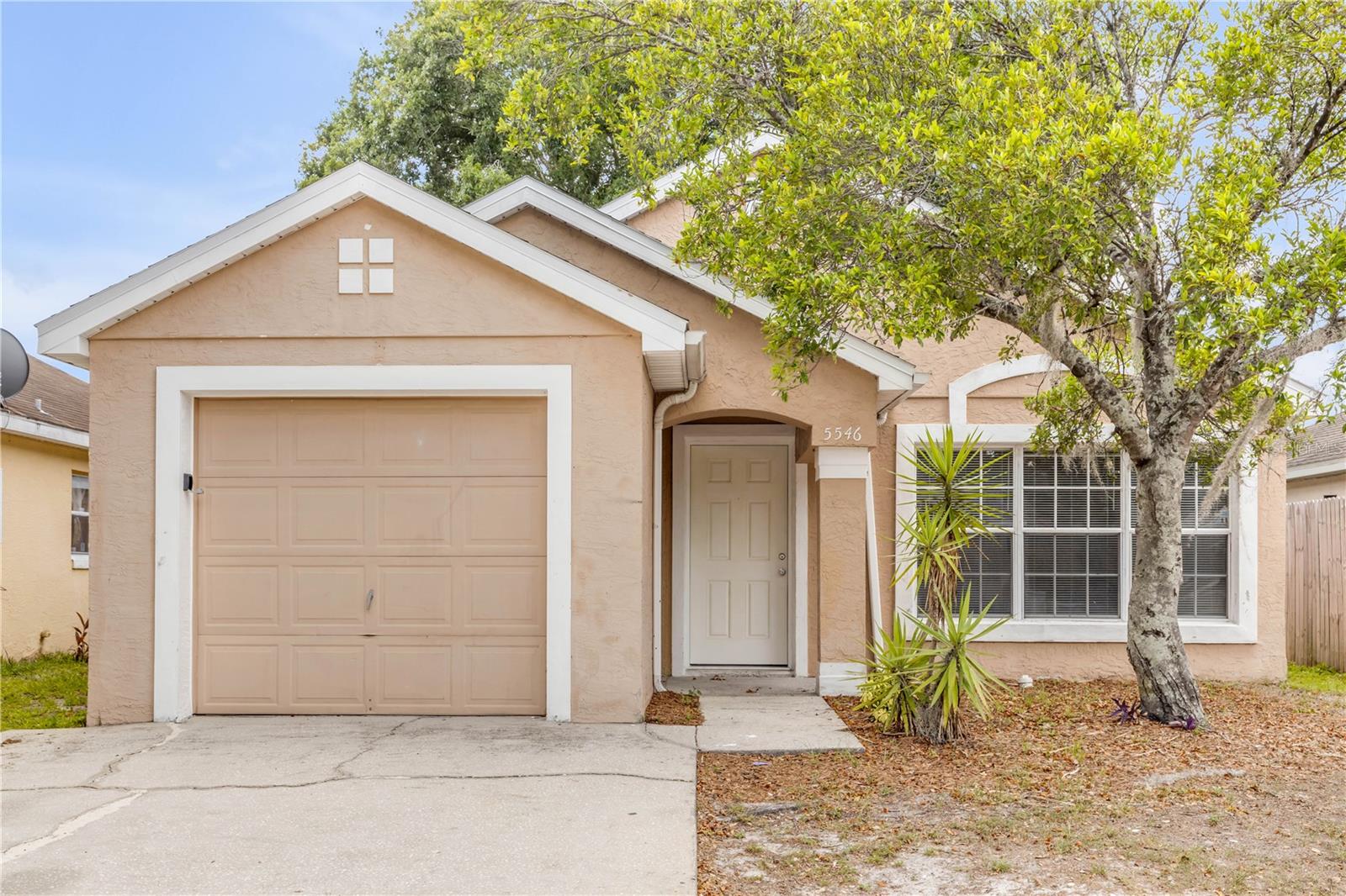 5546 Regal Oak Cir Property Photo 1