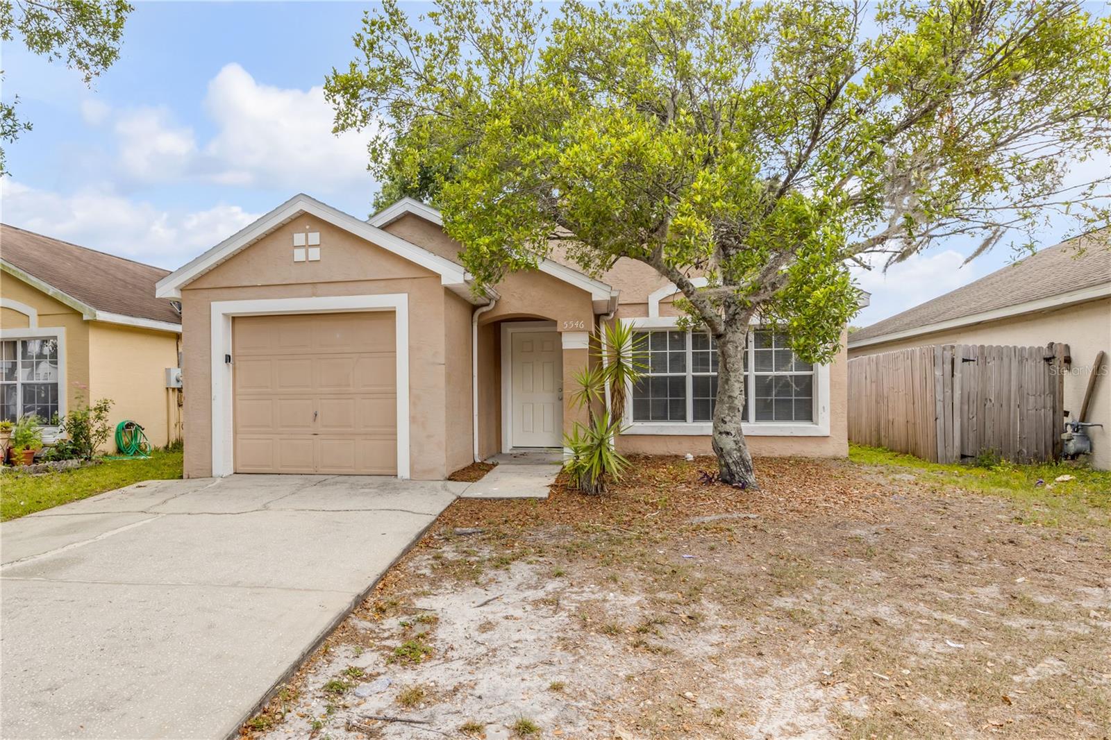 5546 Regal Oak Cir Property Photo 2