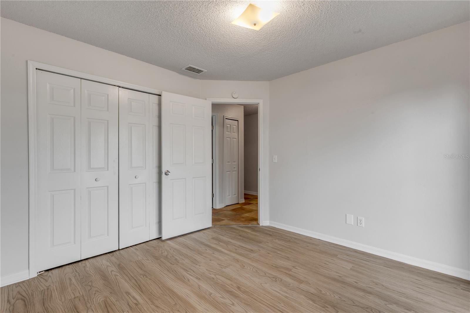 5546 Regal Oak Cir Property Photo 15