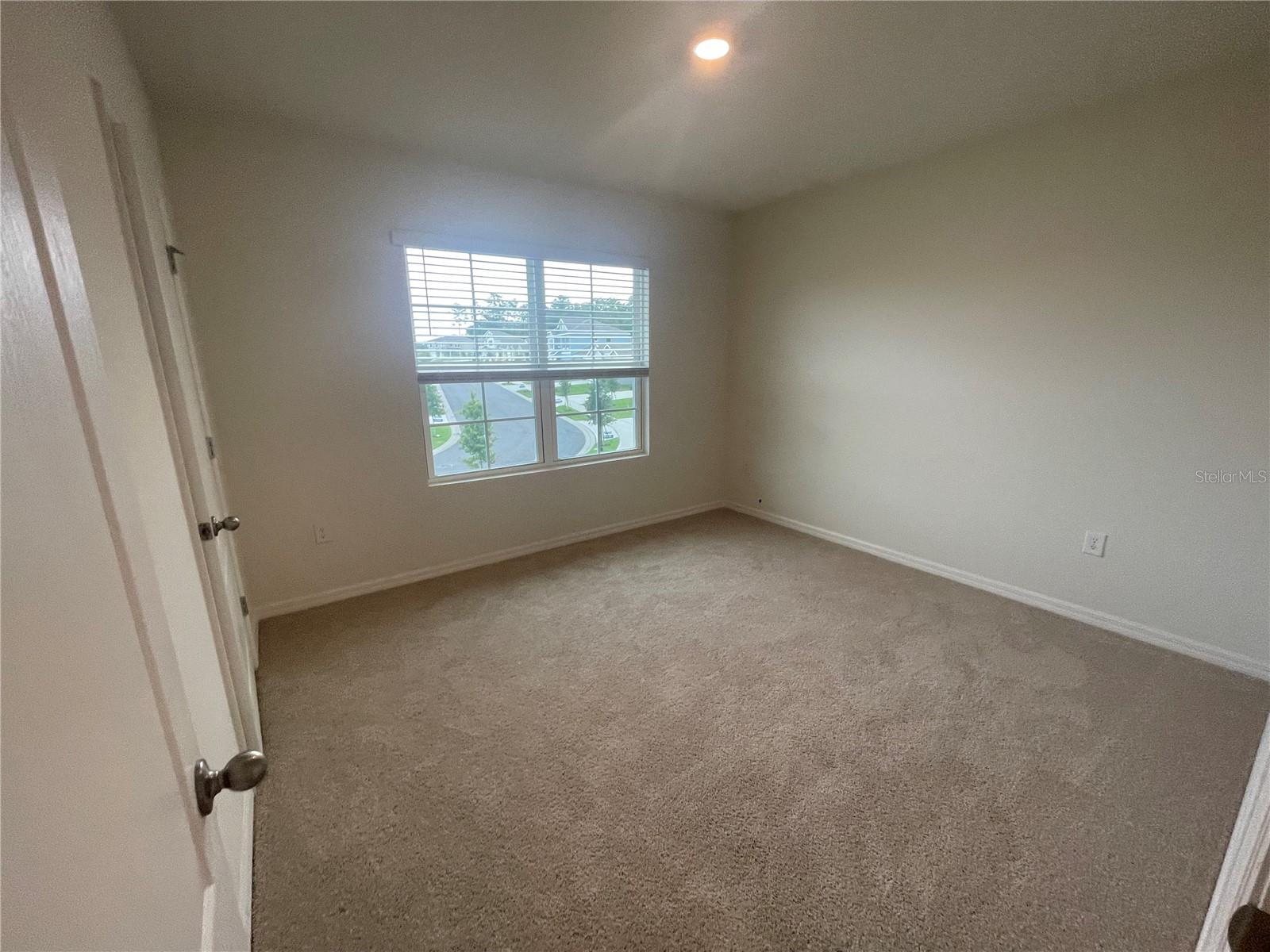 498 Baroness Way Property Photo 14