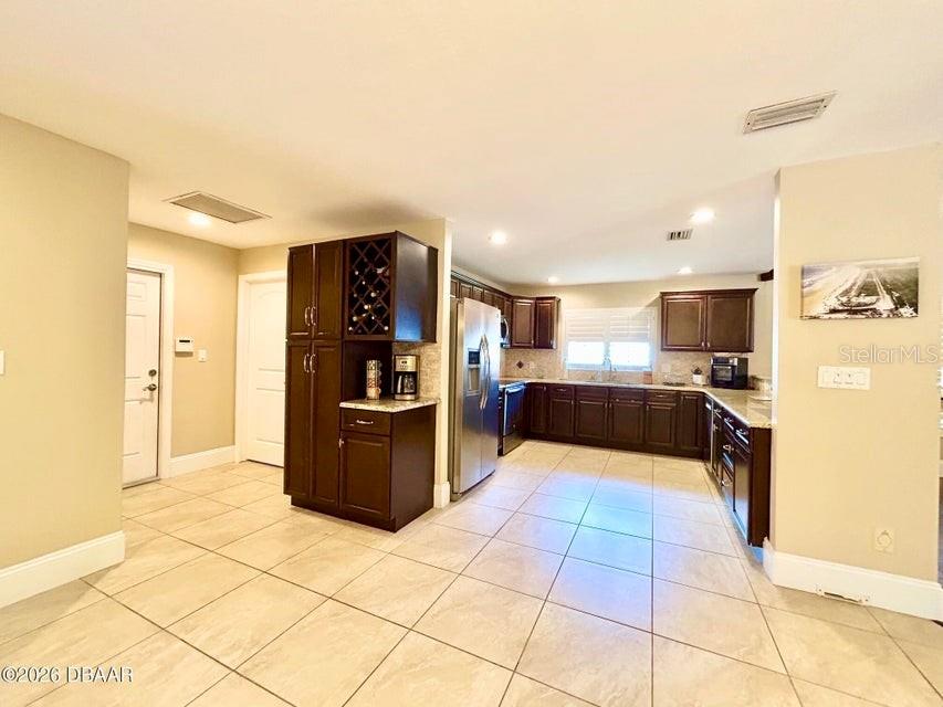 123 Rio Pinar Dr Property Photo 10
