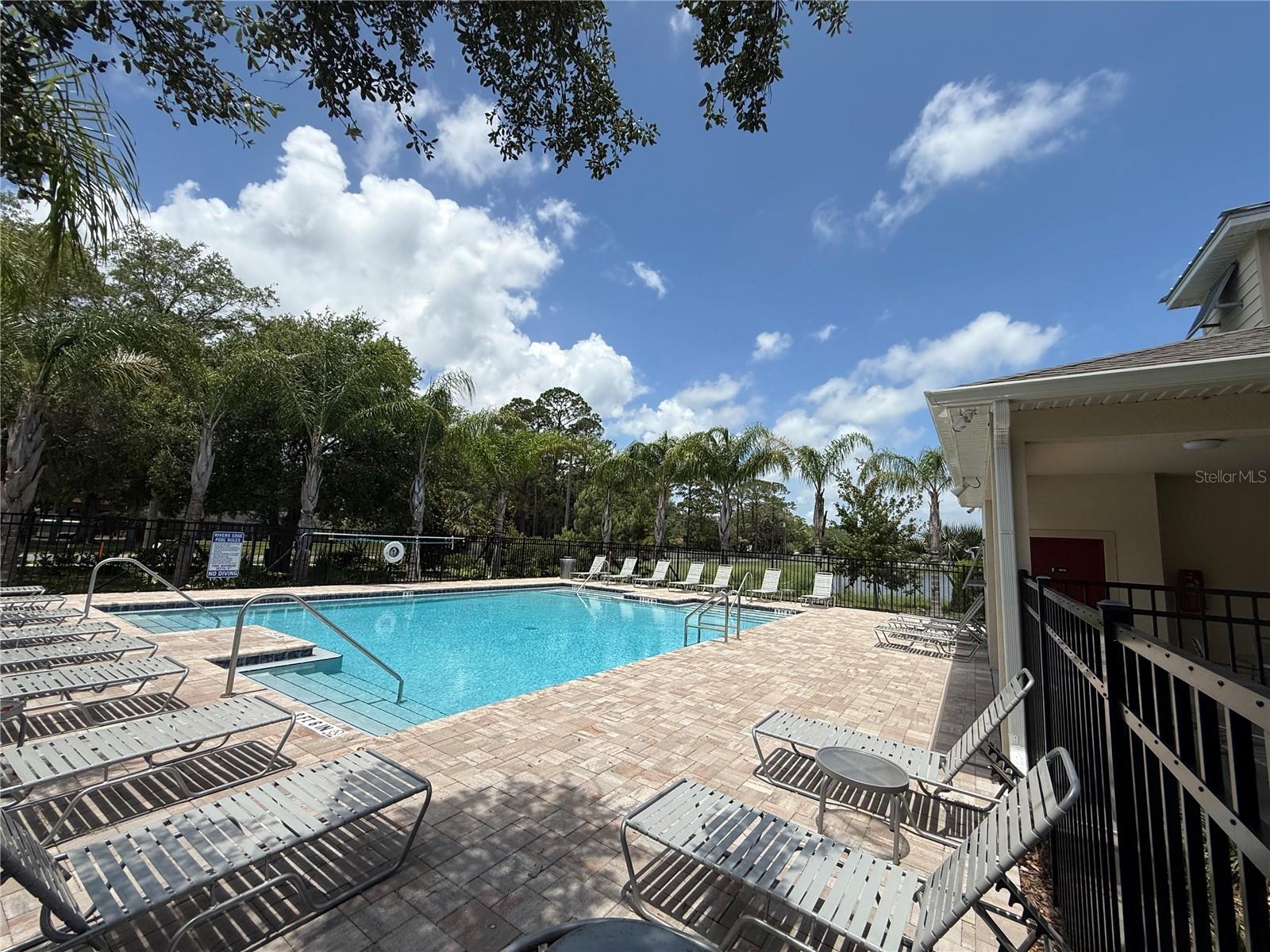 2730 Silver Canoe Dr Property Photo 3