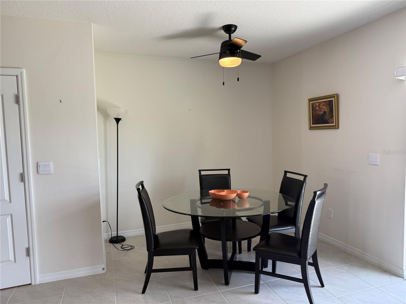 2730 Silver Canoe Dr Property Photo 6