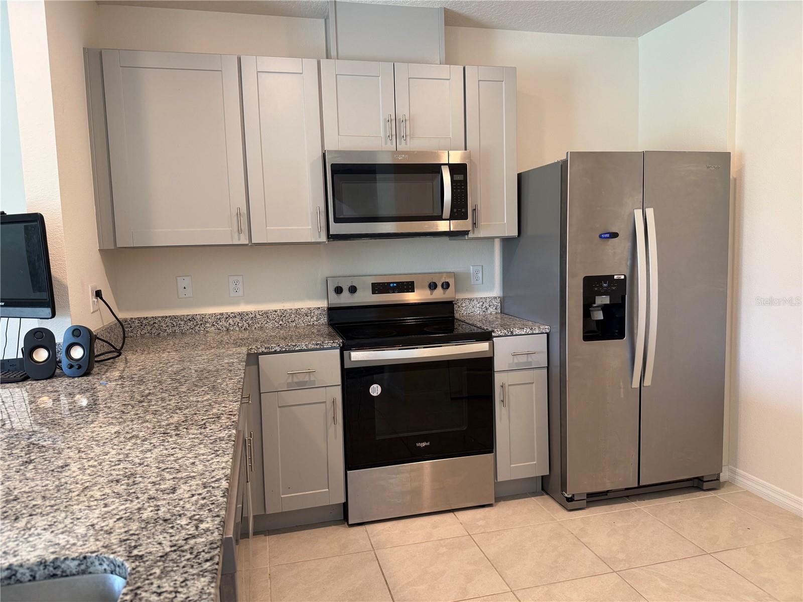 2730 Silver Canoe Dr Property Photo 8