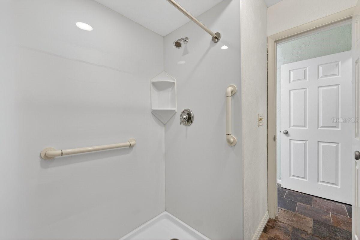 302 Gatewood Ct Property Photo 20