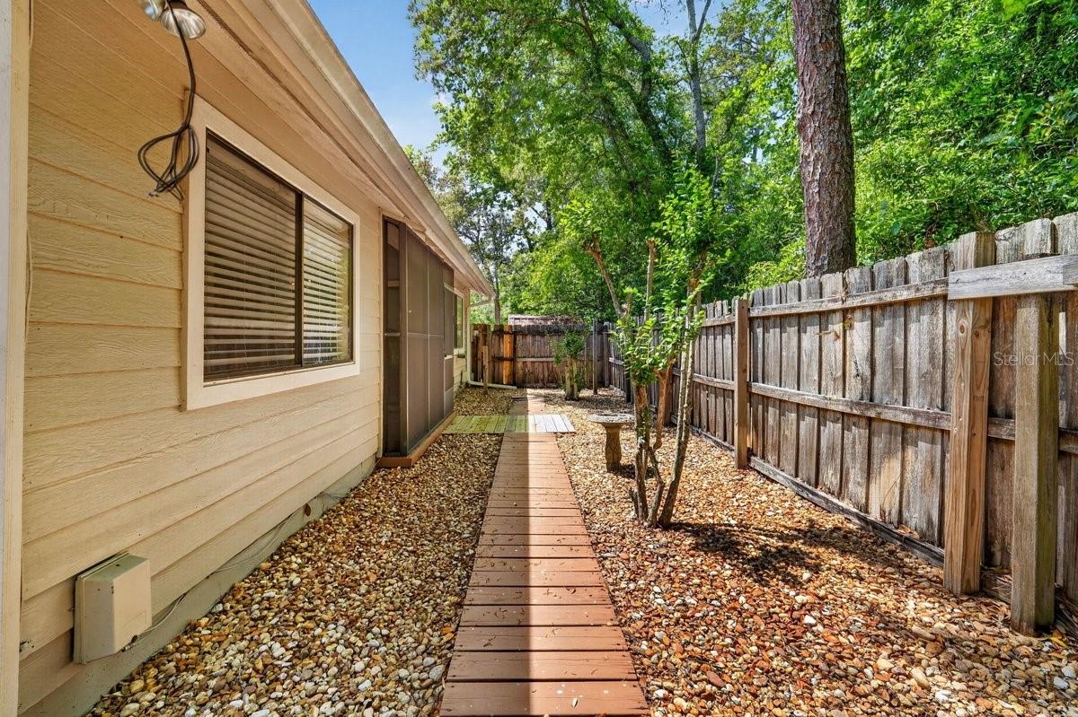 302 Gatewood Ct Property Photo 33