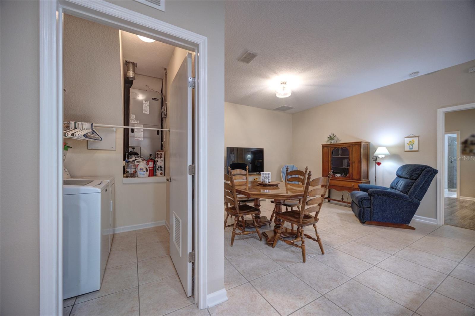 901 Wynbrook Ln Property Photo 12