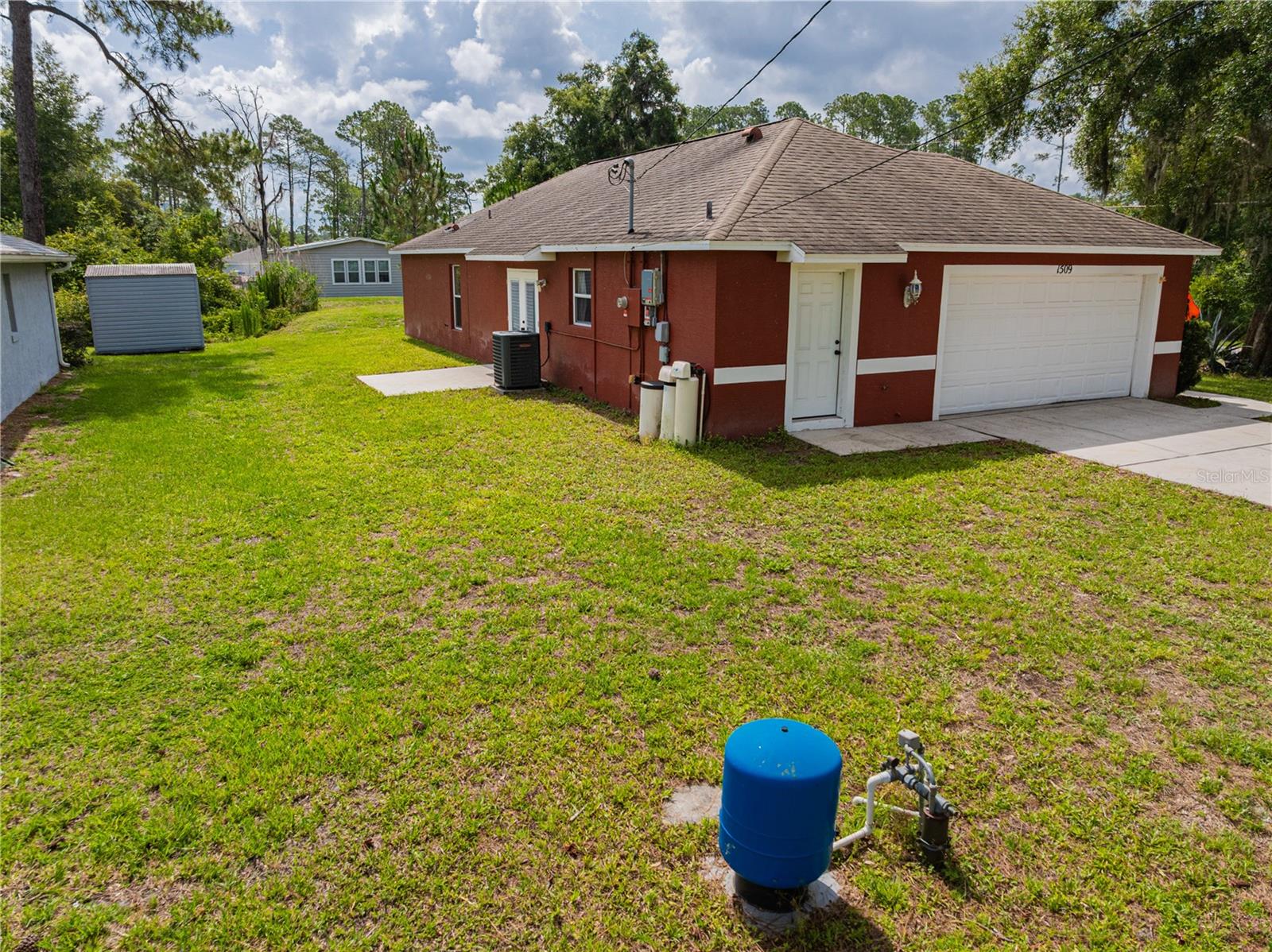 1509 West Pkwy Property Photo 5