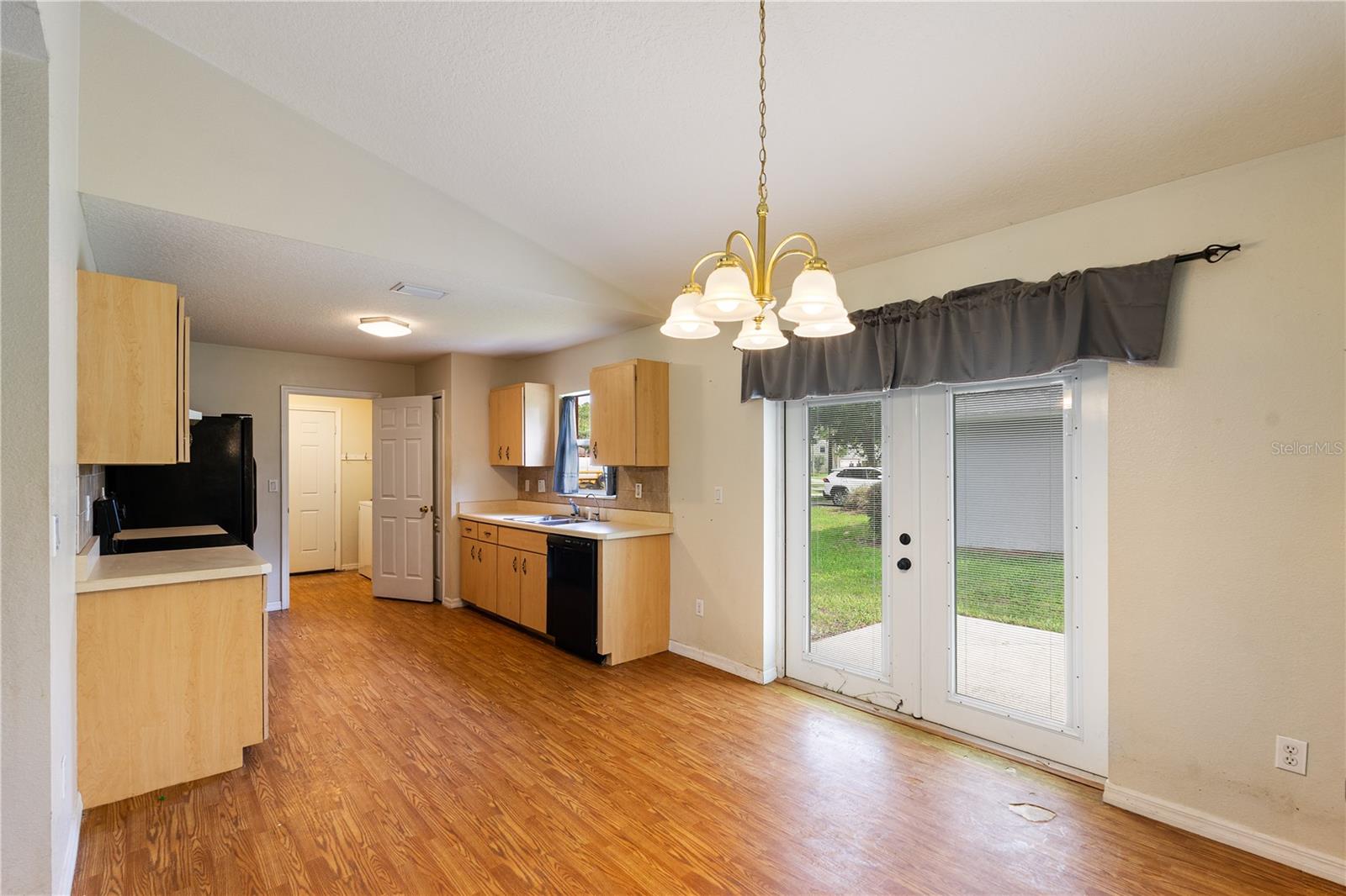 1509 West Pkwy Property Photo 9