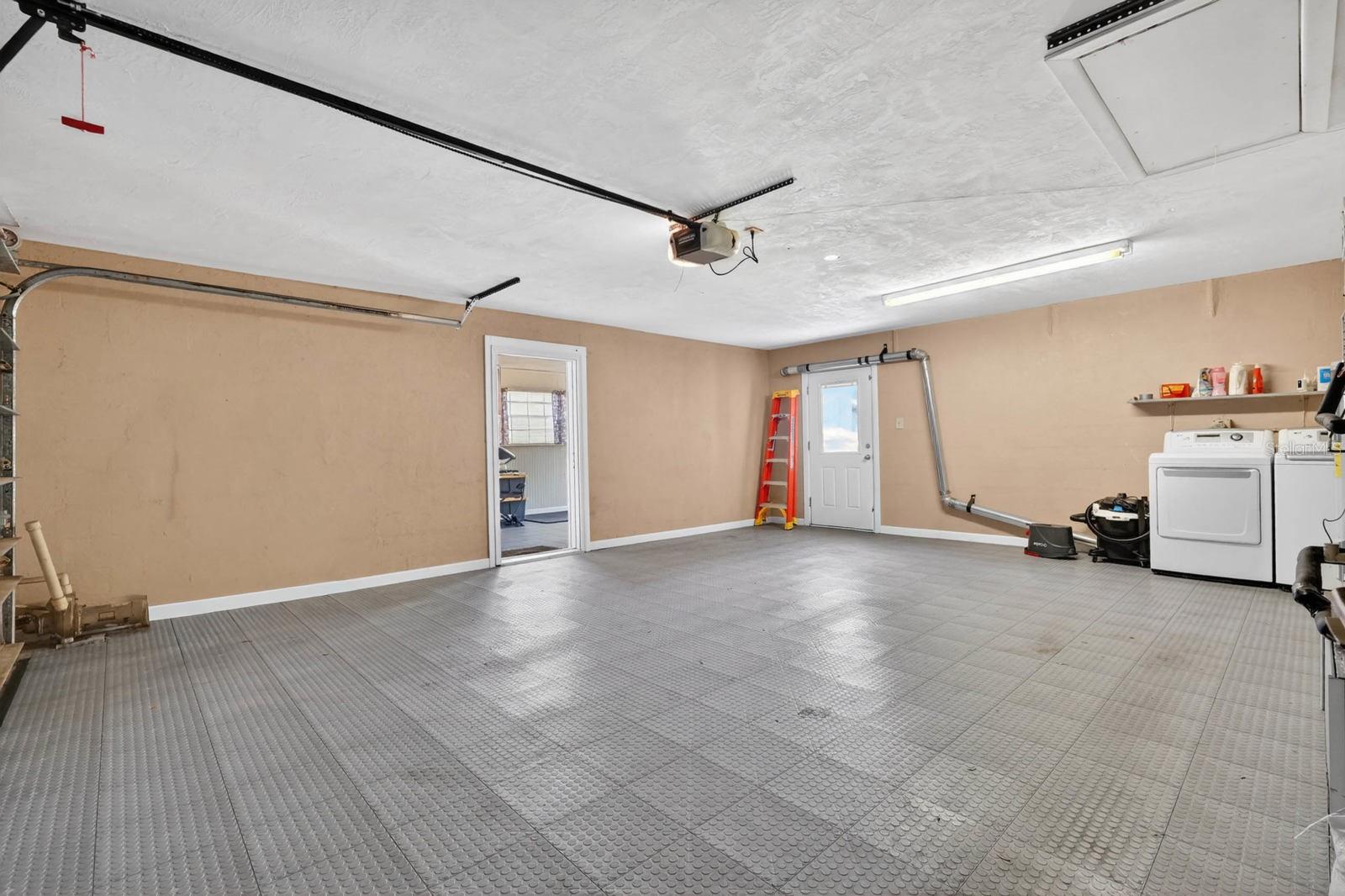 772 N Beach St Property Photo 37