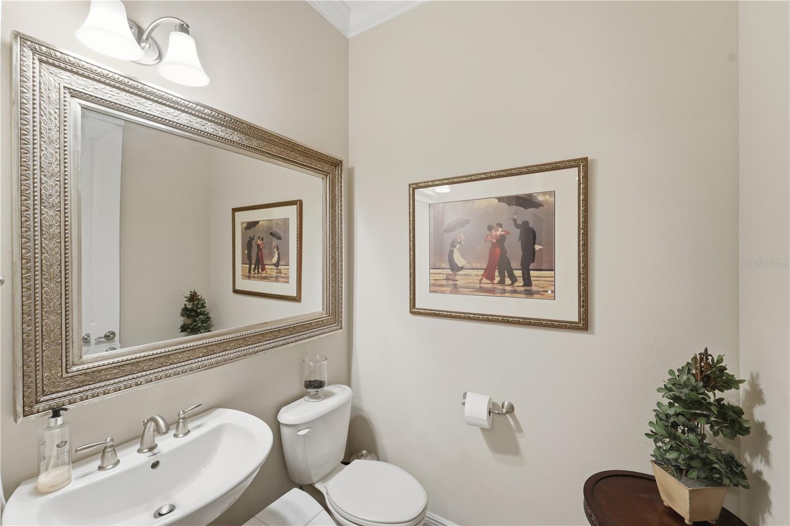 125 Asterbrooke Dr Property Photo 25