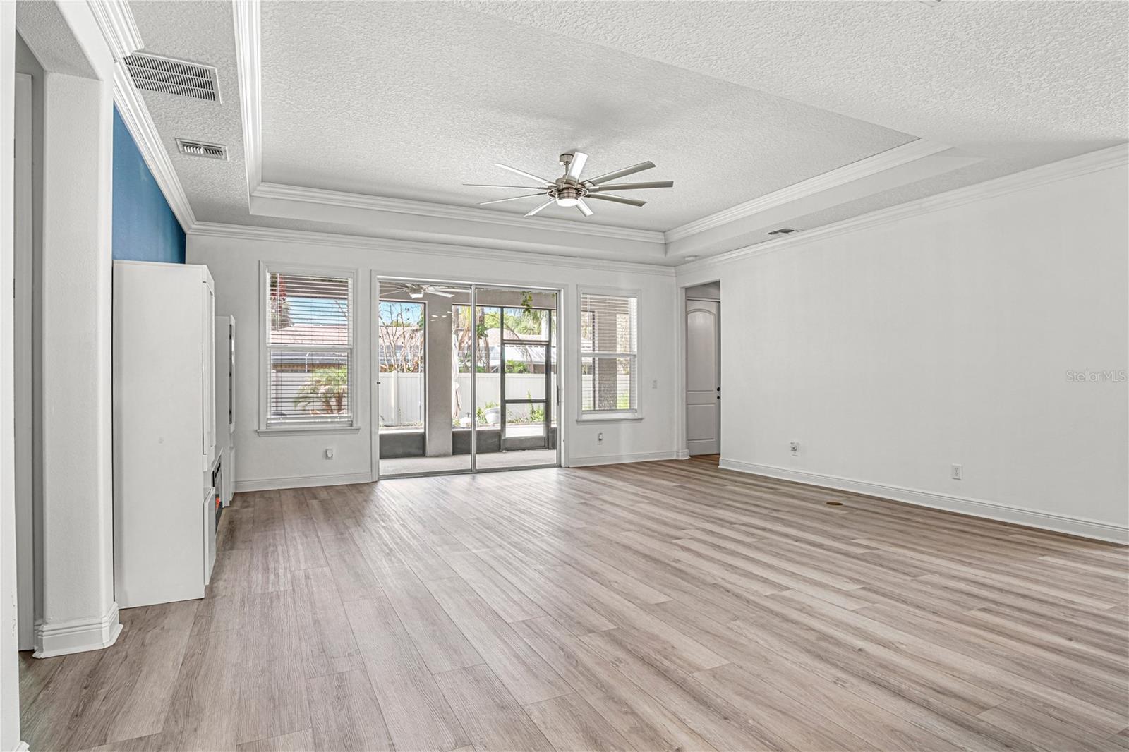 1772 Killian Dr Ne Property Photo 3
