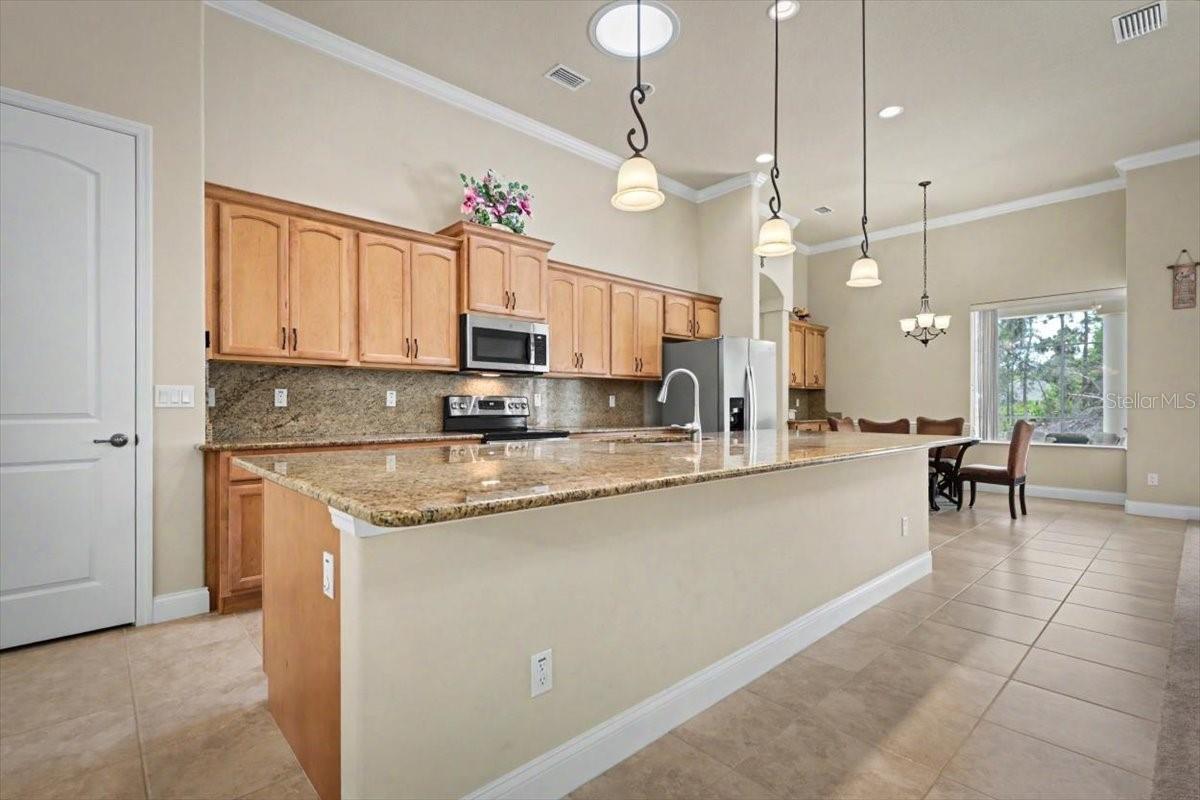1812 Taylor Rd Property Photo 8
