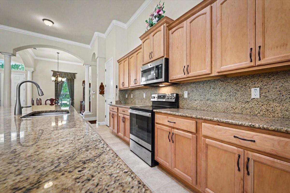 1812 Taylor Rd Property Photo 11