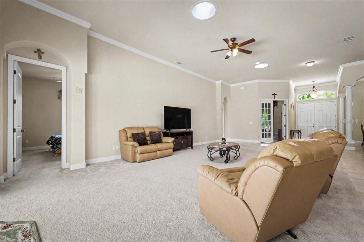 1812 Taylor Rd Property Photo 14