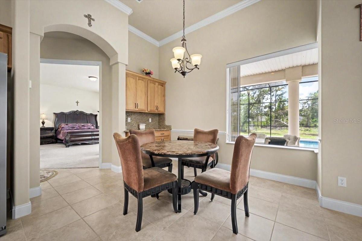 1812 Taylor Rd Property Photo 16