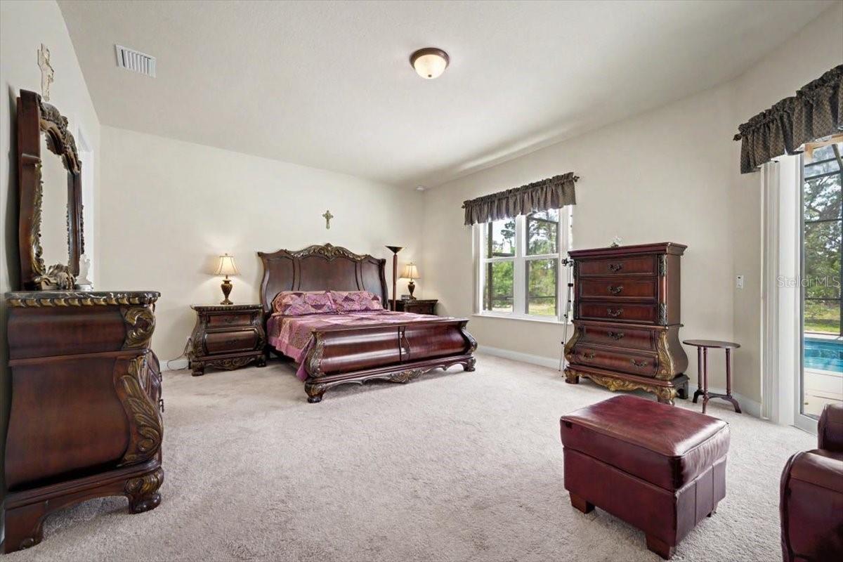 1812 Taylor Rd Property Photo 27