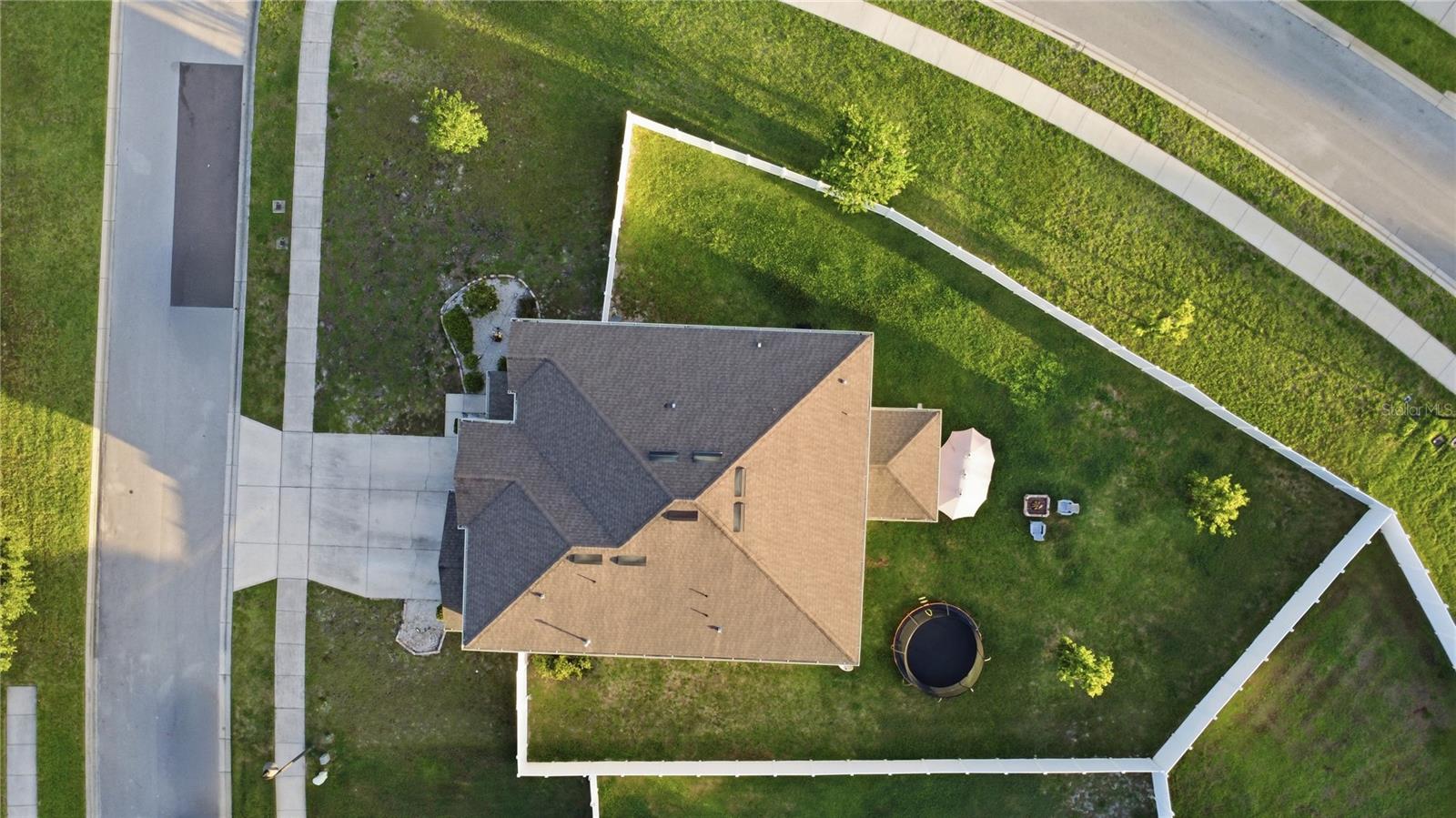 1419 Avila Ave Property Photo 4