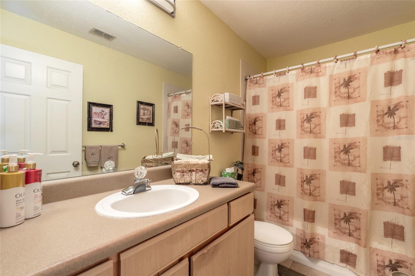 940 Village Trl #2-208 Property Photo 18