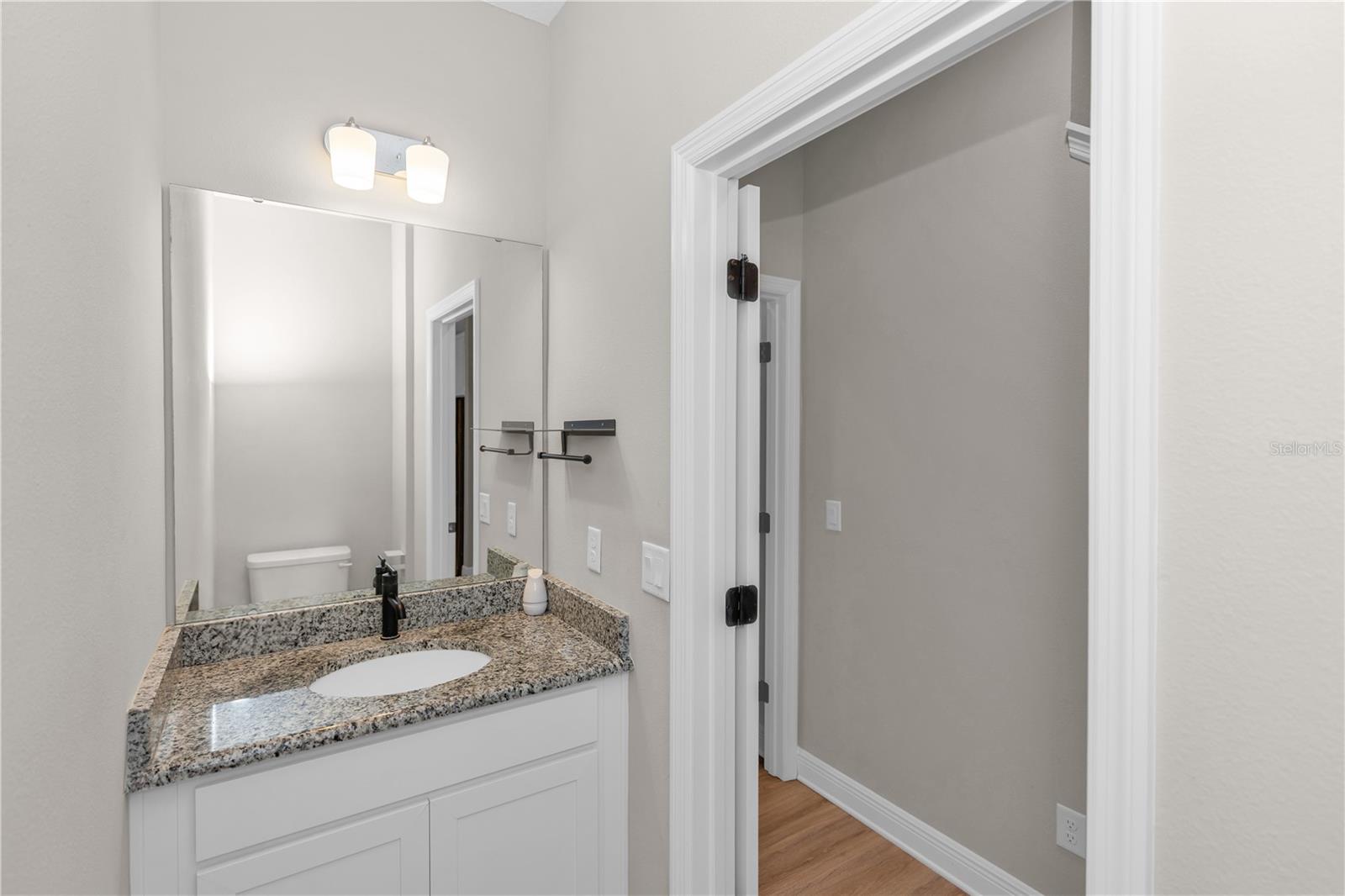 790 Hyperion Dr Property Photo 12