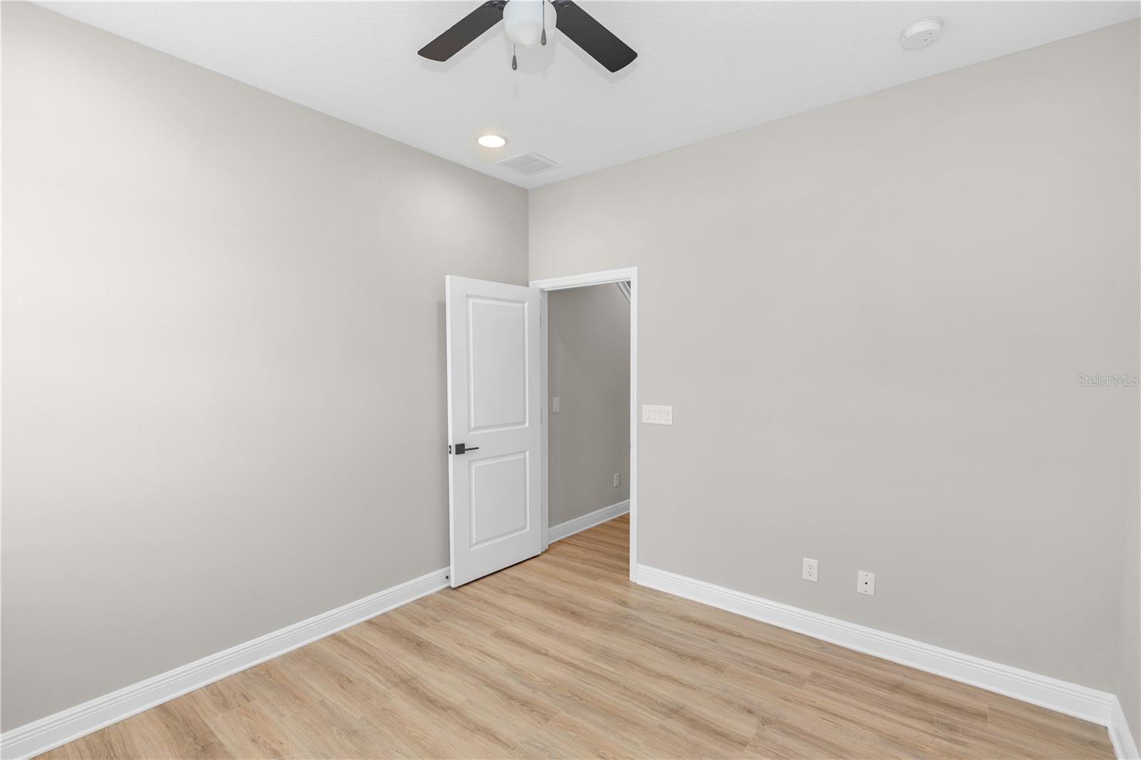 790 Hyperion Dr Property Photo 27