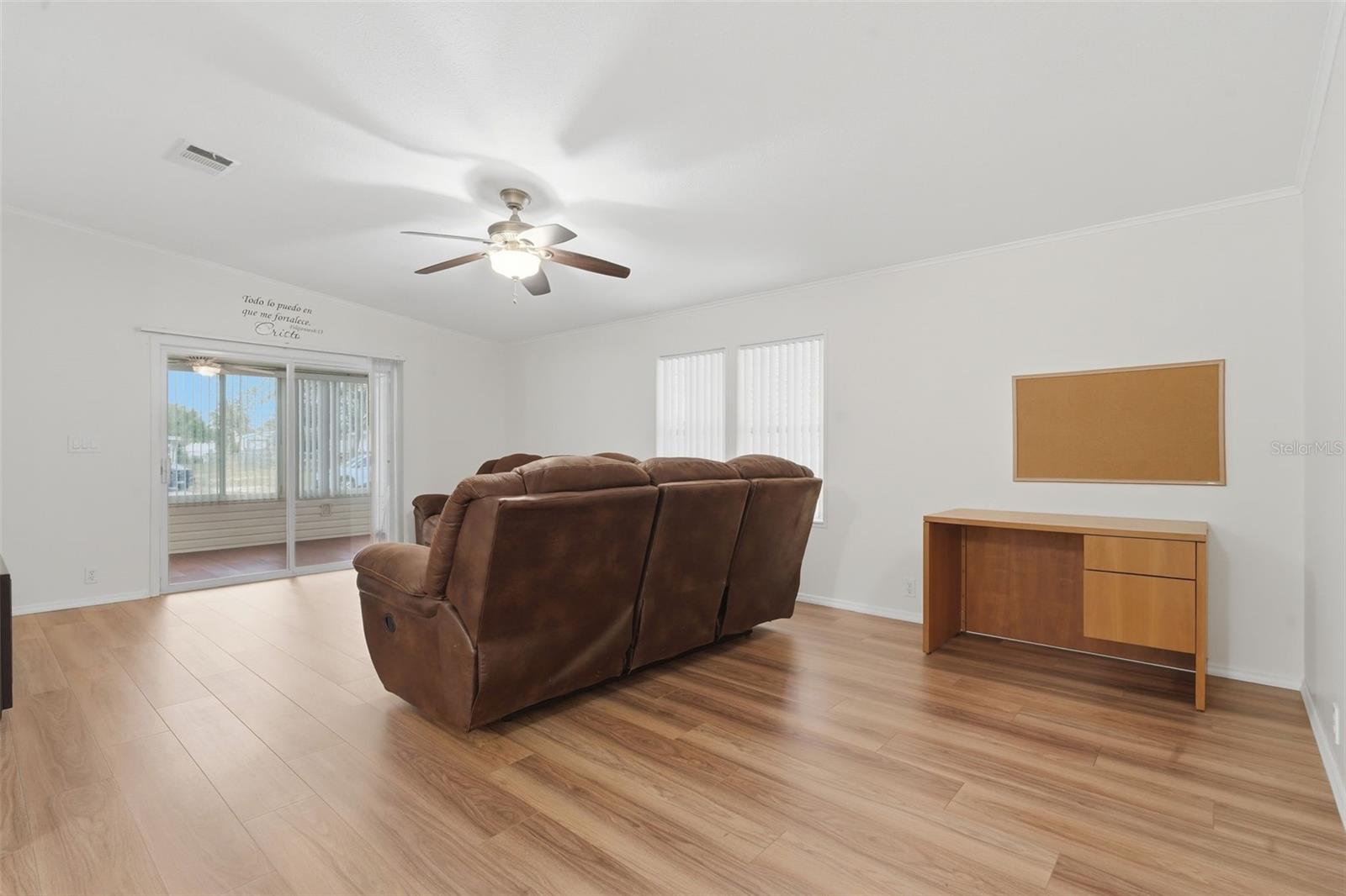 30 Florence Blvd Property Photo 18