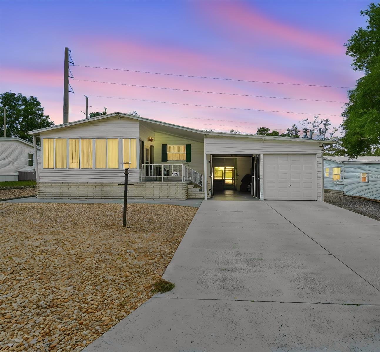 V4949483 Property Photo 1