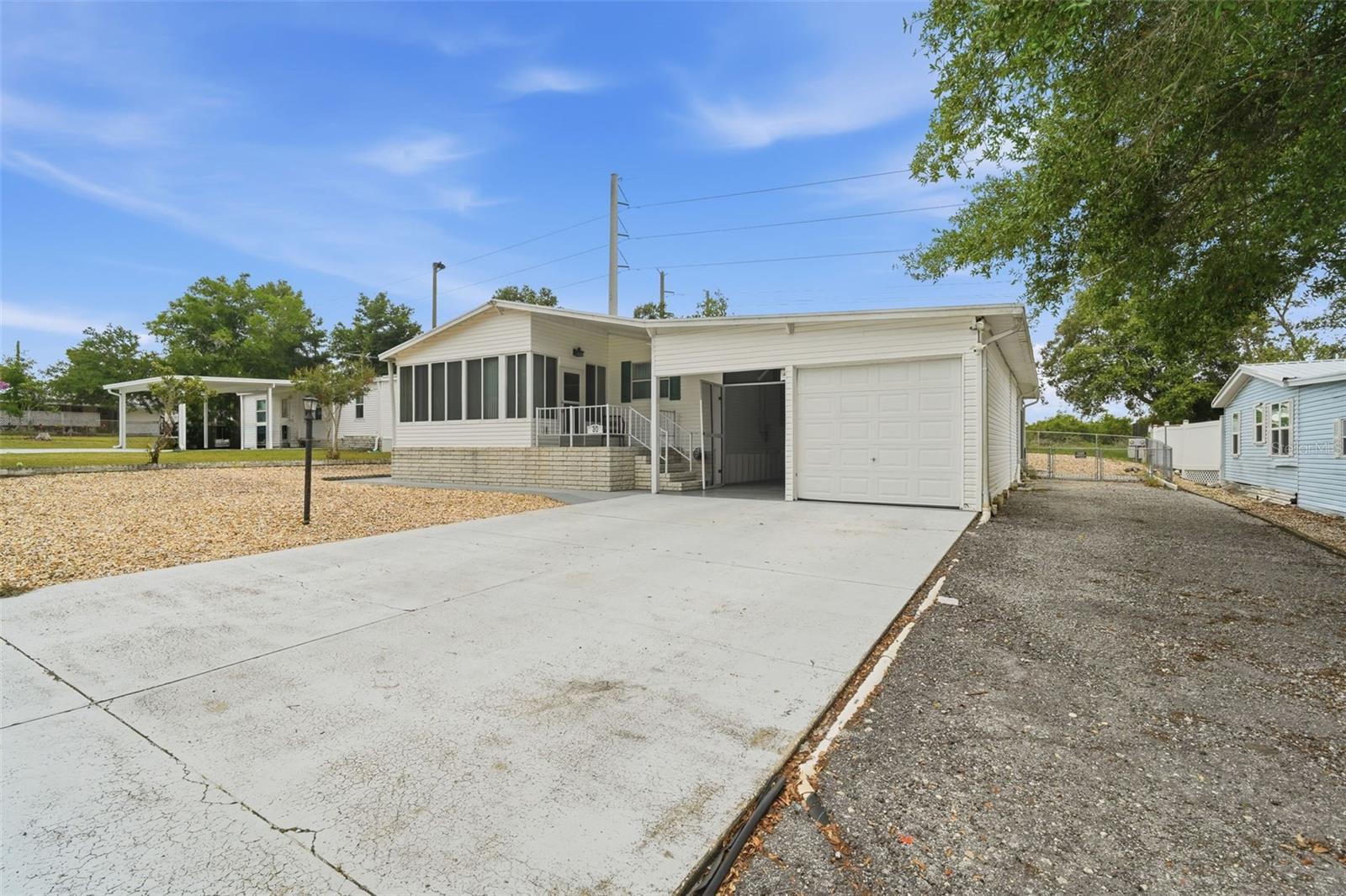 V4949483 Property Photo 4