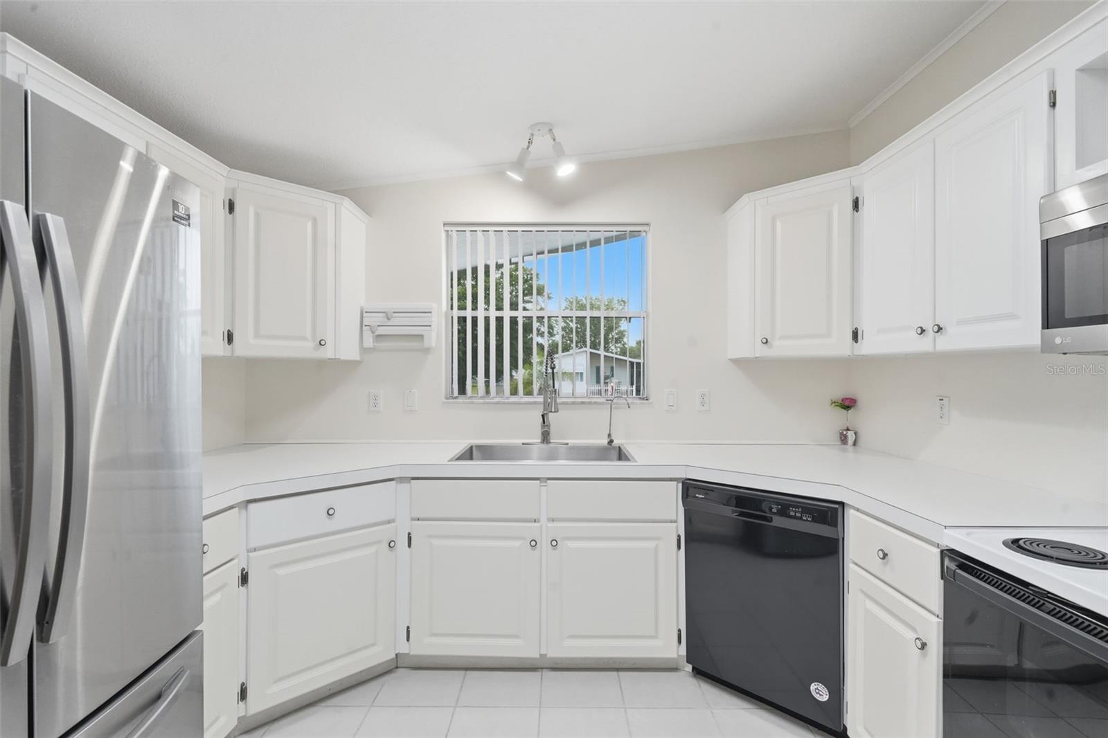 V4949483 Property Photo 23