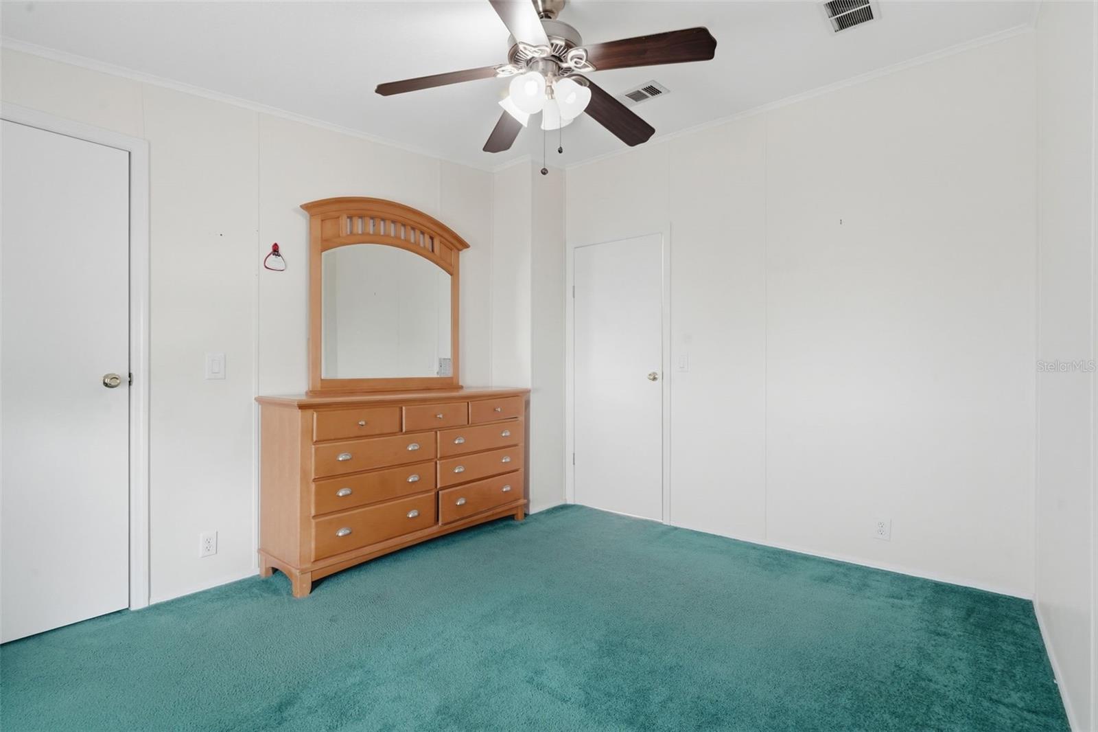 V4949483 Property Photo 31