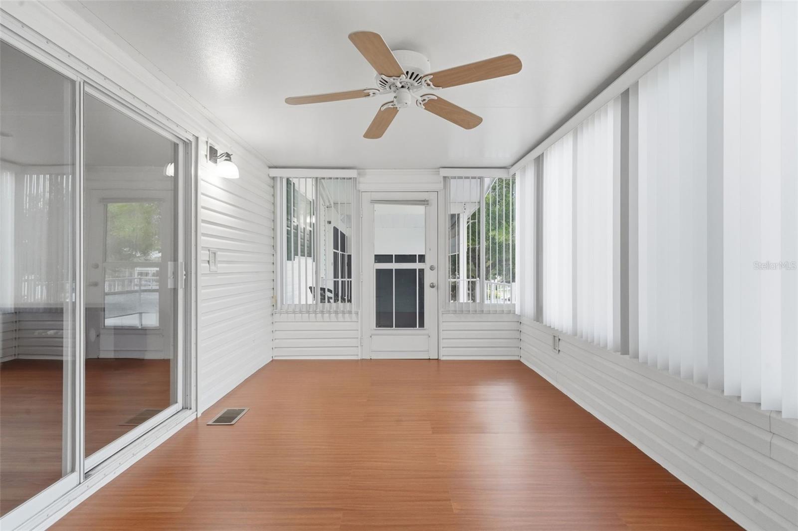 V4949483 Property Photo 37