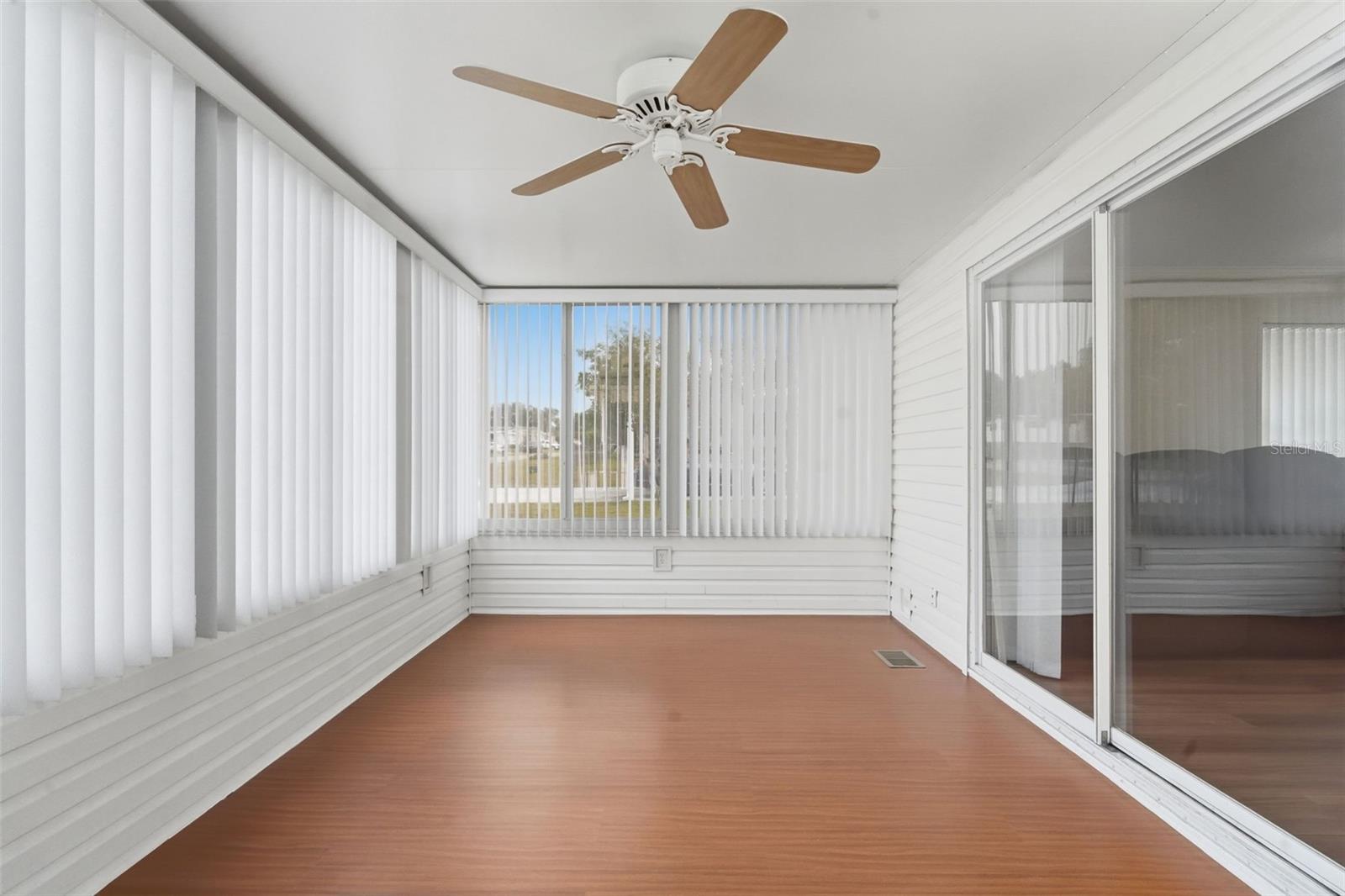 V4949483 Property Photo 38