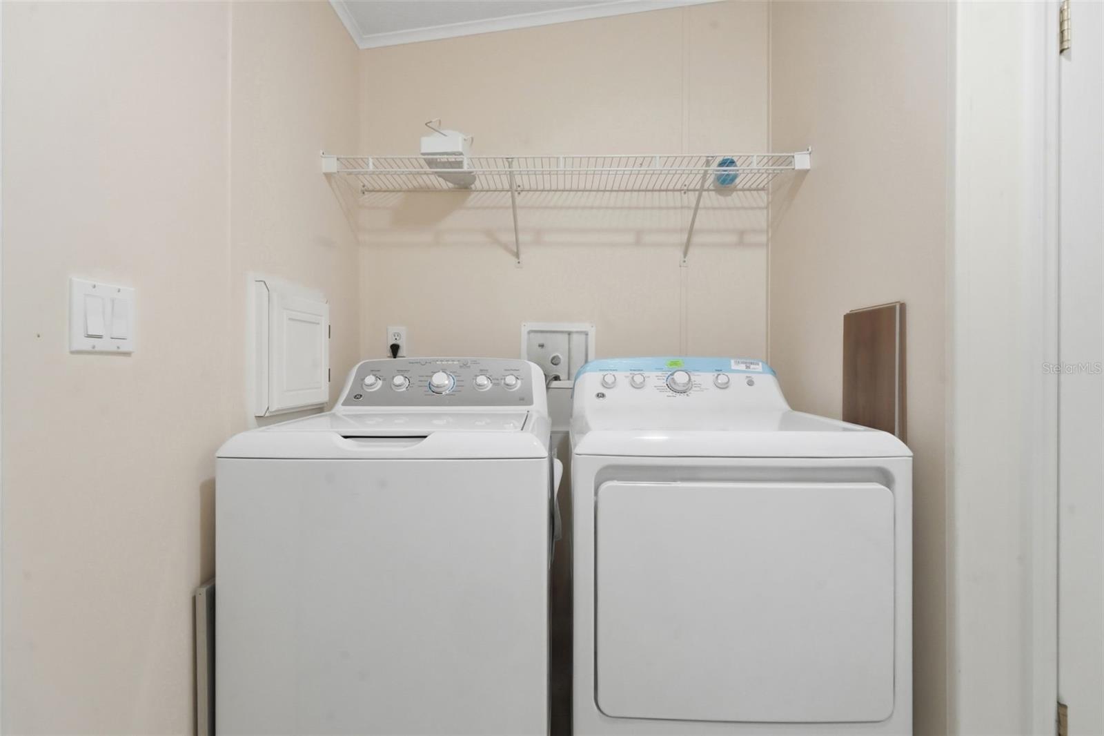 V4949483 Property Photo 43
