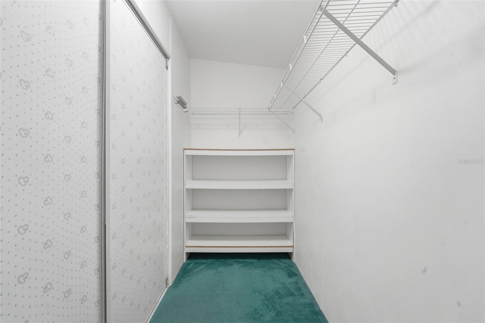V4949483 Property Photo 45