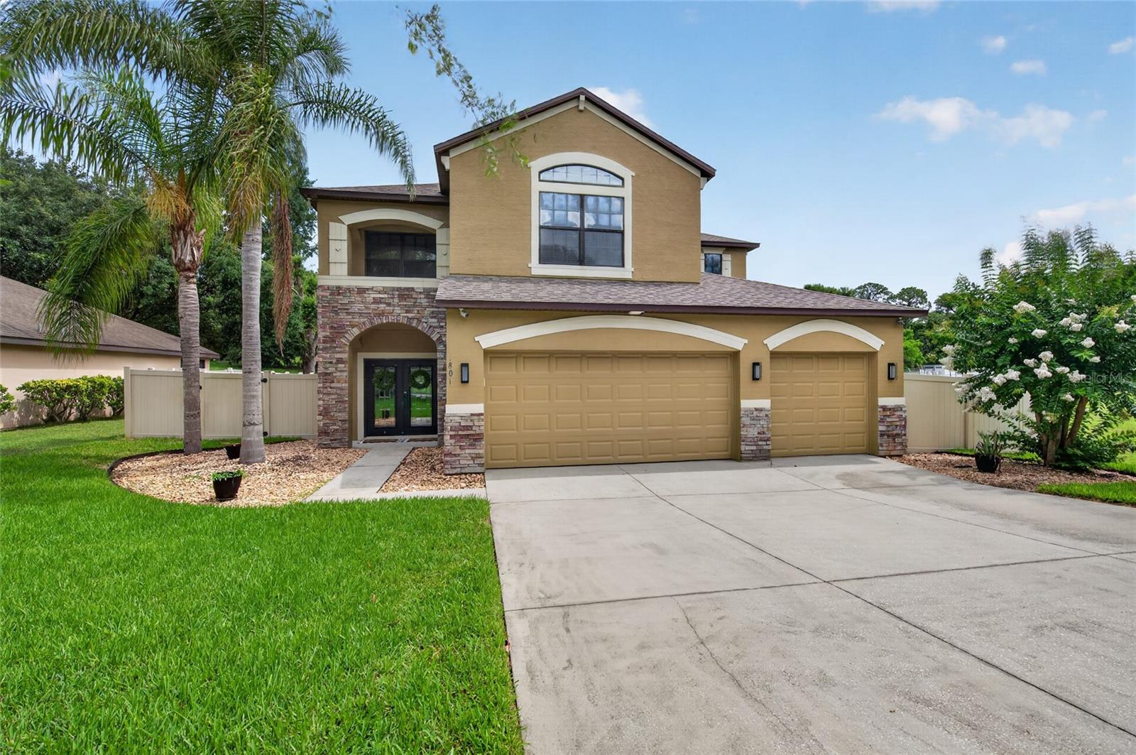 1801 Waterside Oaks Dr Property Photo 1
