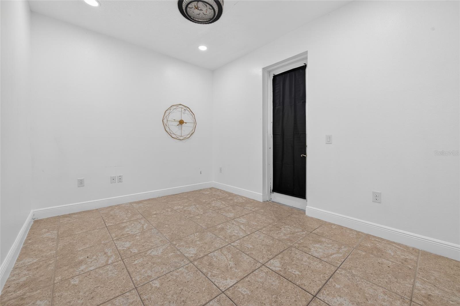 1801 Waterside Oaks Dr Property Photo 30