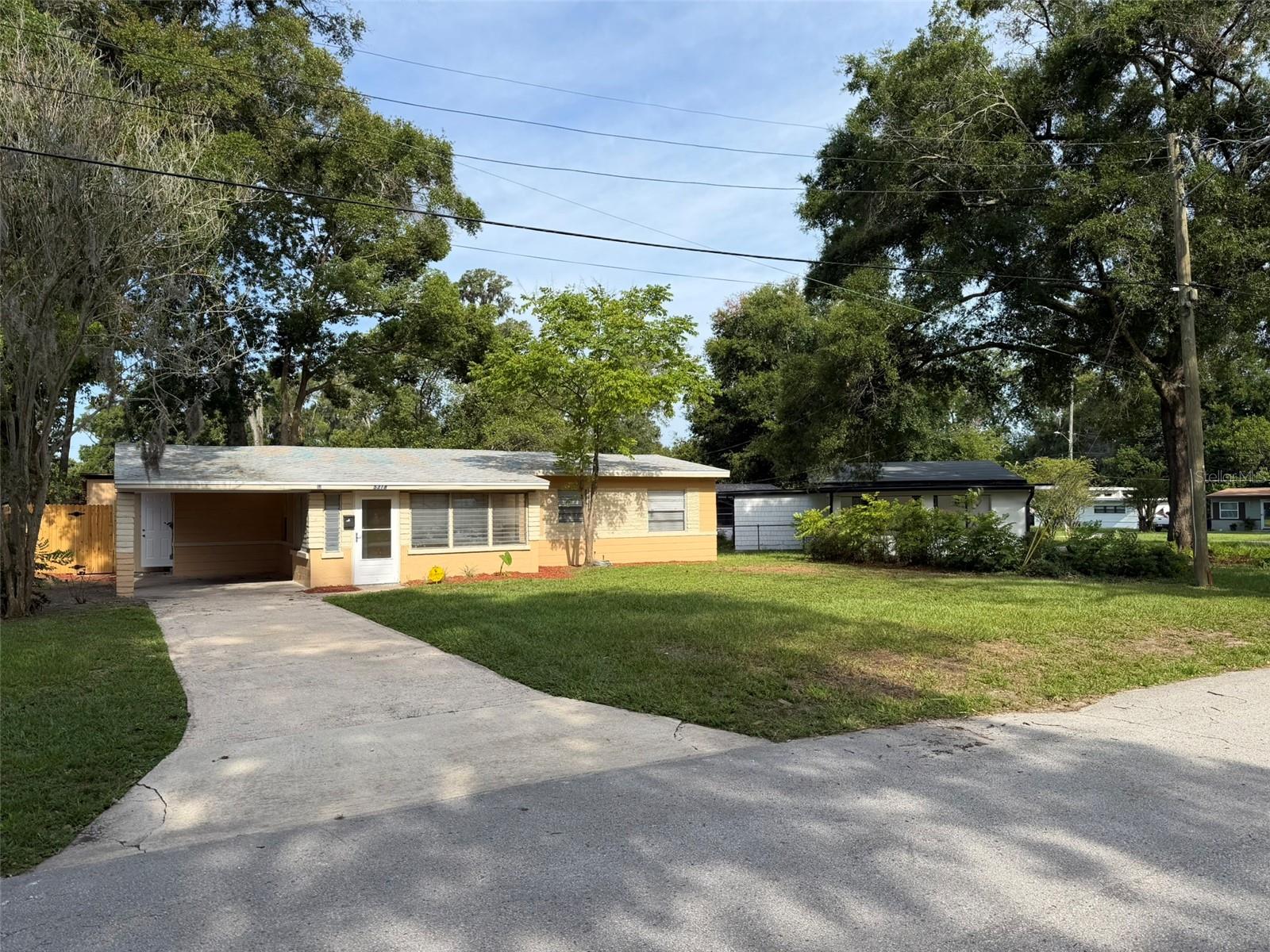 5318 S River Rd Property Photo 1
