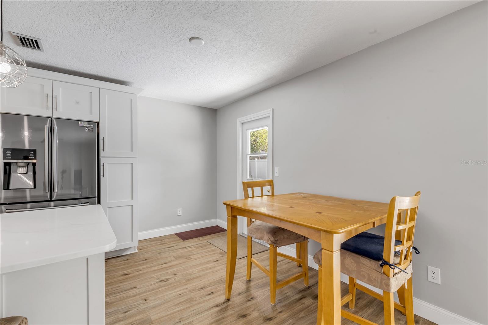 3655 Dame St Property Photo 15
