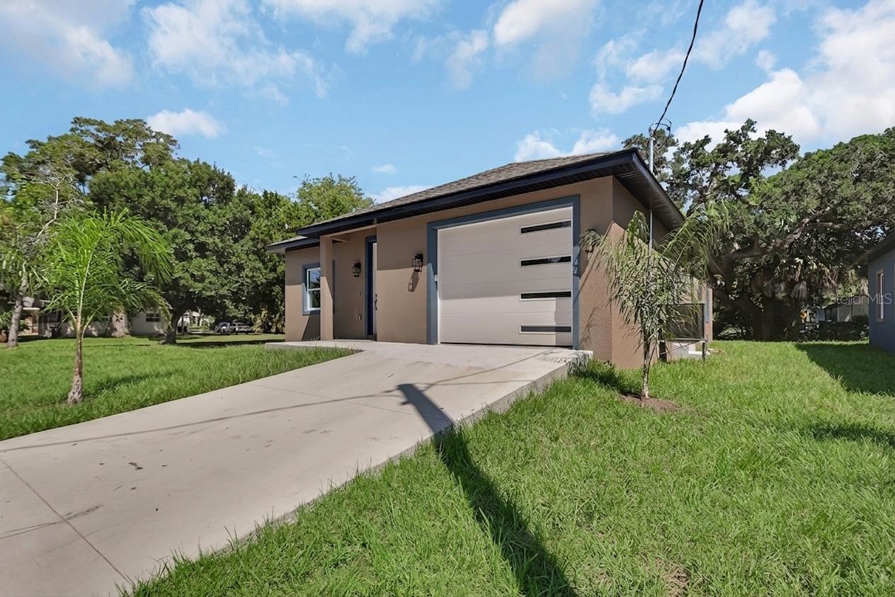 558 Wallace St Property Photo 31