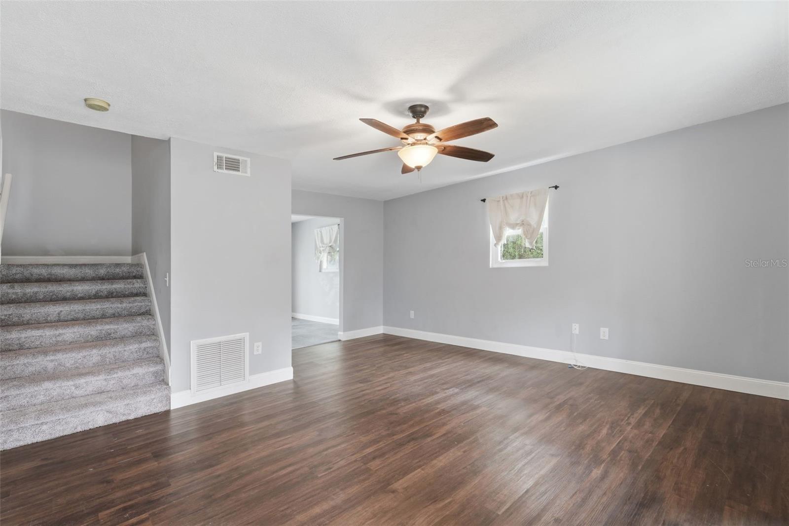 41707 Aspen St Property Photo 5